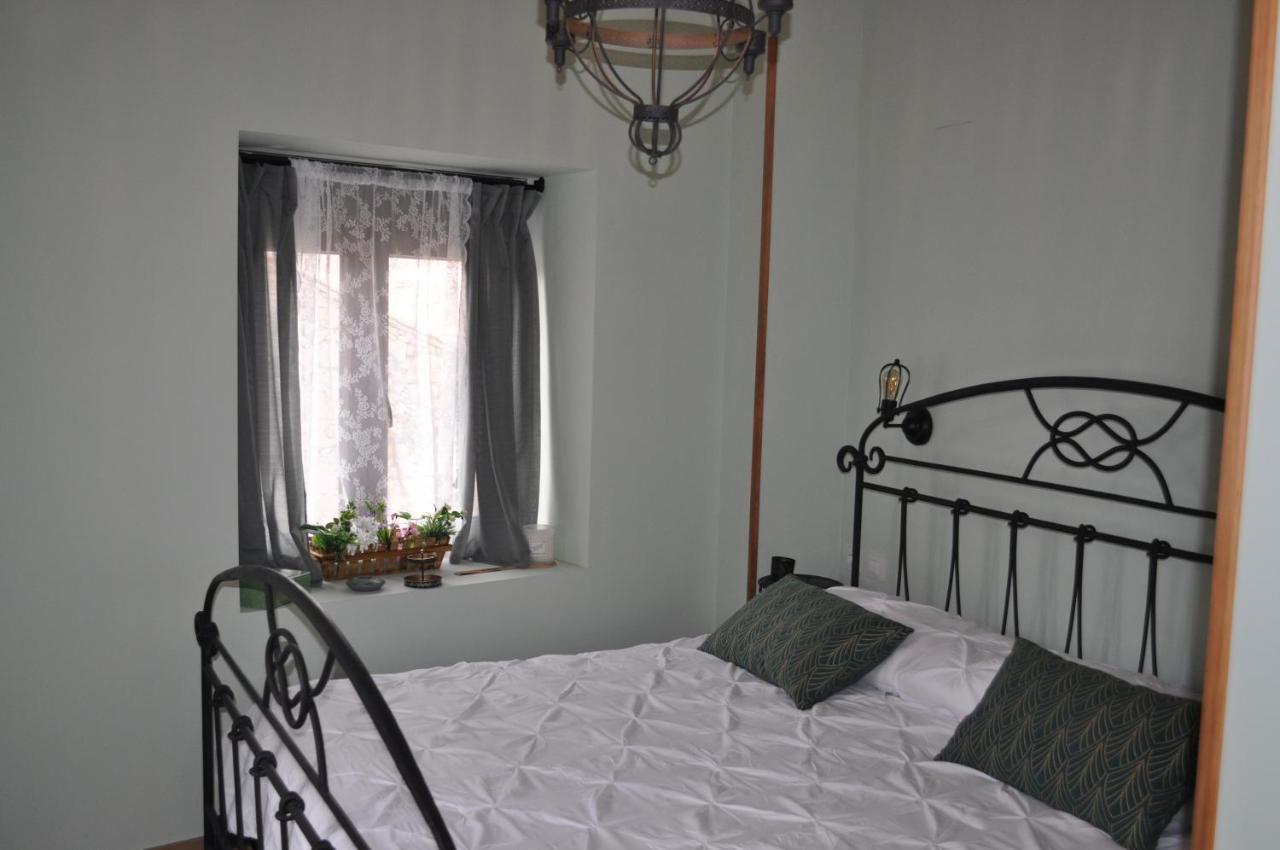 El Rincon Secreto De Gredos Especializada En Celiaquia Y Diabetes Y Jacuzzi Guest House Tormellas Ngoại thất bức ảnh
